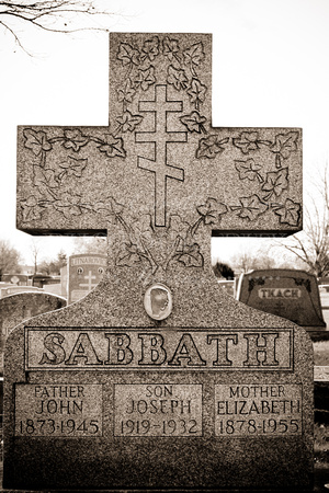 ST. THEODOSIUS CEMETERY / SABBATHThis is the grave of John Sabbath (1873 - 1945), his son Joseph (1919 - 1932) and wife Elizabeth (1878 - 1955).