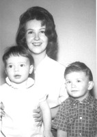 Lynne with her children Cindy and Monty (June 1964)