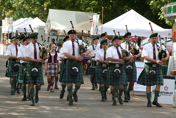 We read about this festival in our newsletter for the Irish club and thought it might be fun to check out.  Lots and lots of music -- between groups playing on two stages, as well as pipes and drums p