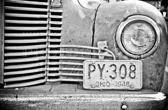 1948 Pick-Up Truck (black and white)