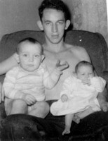 Billy with his two daughters, Debby and Carole.  Carole looks pretty young in this shot, so it was probably taken early in 1958.